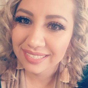 Meet your Posher, Karina